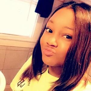 Meet your Posher, Andreya